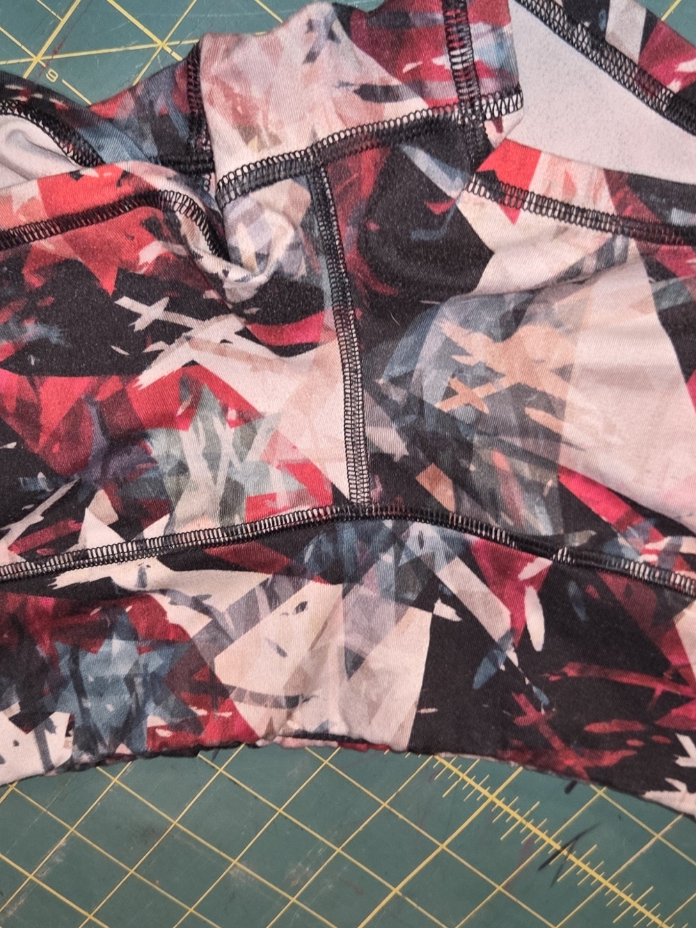 Women FLEO shorts Small